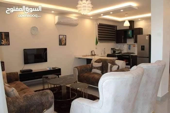 فيلا/منزل في فيلا وشاليه مطل على سد الملك طلال ضمن كومباوند - 260,000 دأ - صورة 1