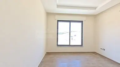 شقة في طريق المطار الحويطي خلف المدارس العالمية - 145,000 دأ - صورة NaN