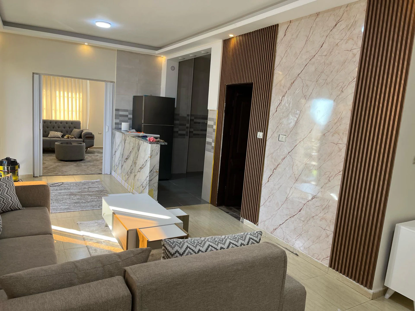 مبنى في البنيات الجنوبي بالقرب من مسجد القاسم  - 530,000 دأ - صورة 1