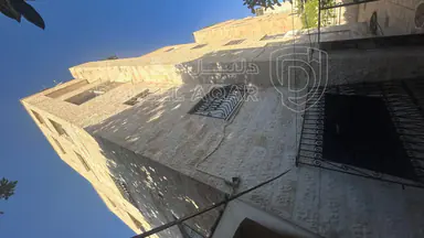 مبنى في عماره مكونه من ٤ طوابق - 300,000 دأ - صورة NaN