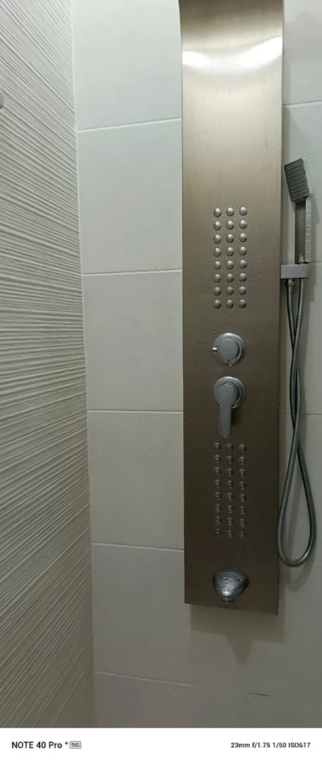 شقة في الحبيهه حي المنصور شارع الاردن - 90,000 دأ - صورة 1