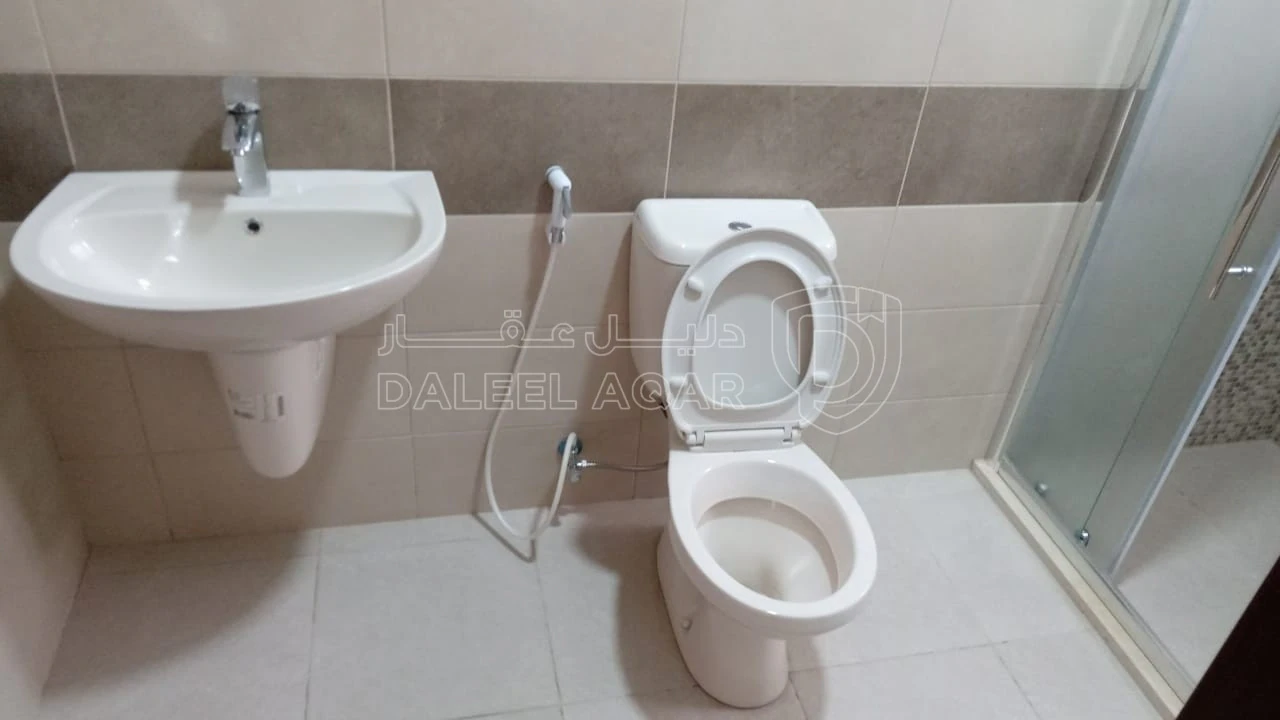 شقة في شقه ارضيه ١٤٥م طبربور خلف مسجد معاذ بن جبل  - 70,000 دأ - صورة 1