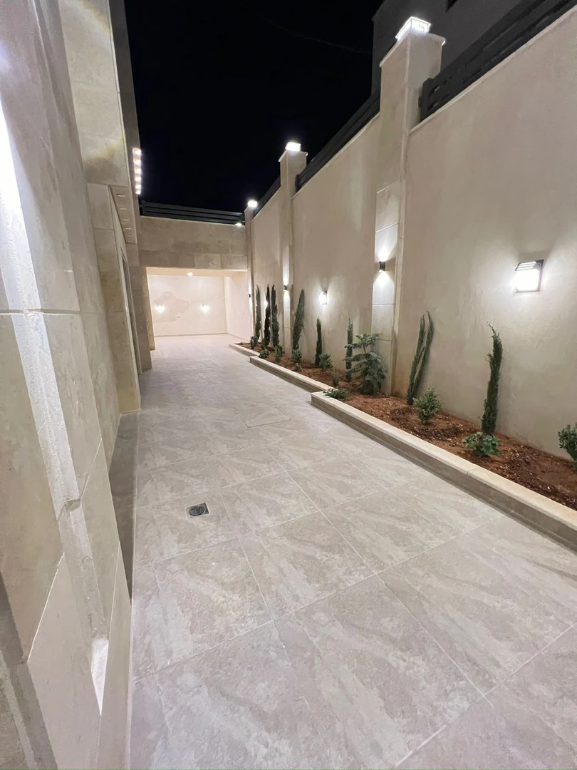 شقة في ابو علندا - إسكان الكهربا - قرب مسجد العتيبي - 85,000 دأ - صورة 1