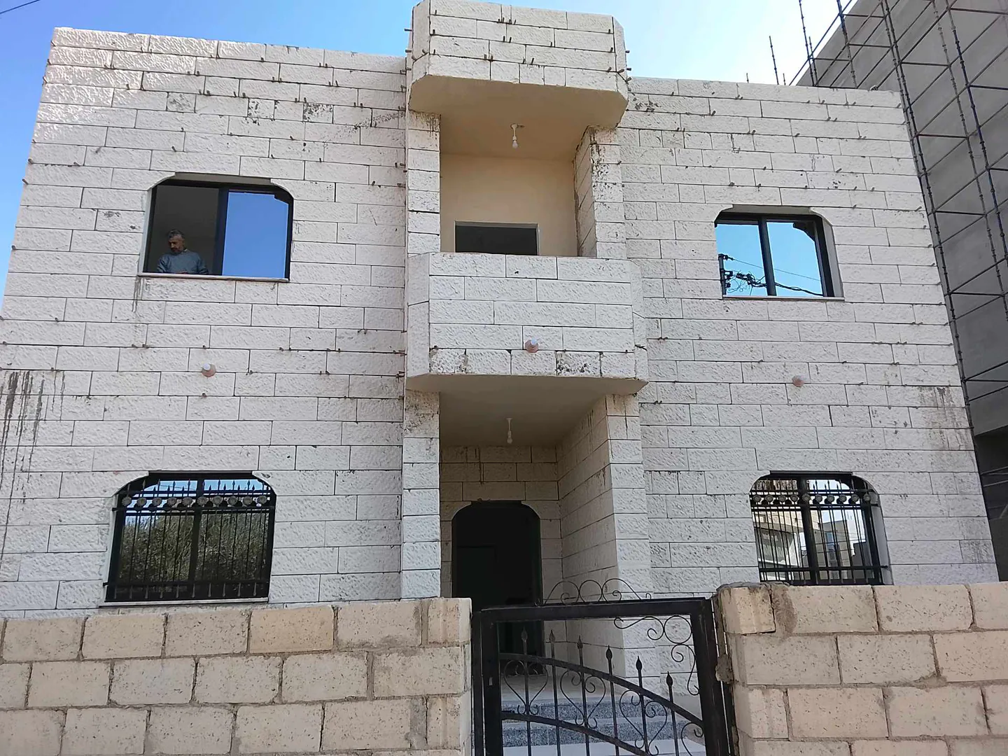 فيلا/منزل في ما ذبح حنينا خلف مدرسه حنينه الاساسيه - 65,000 دأ - صورة 1