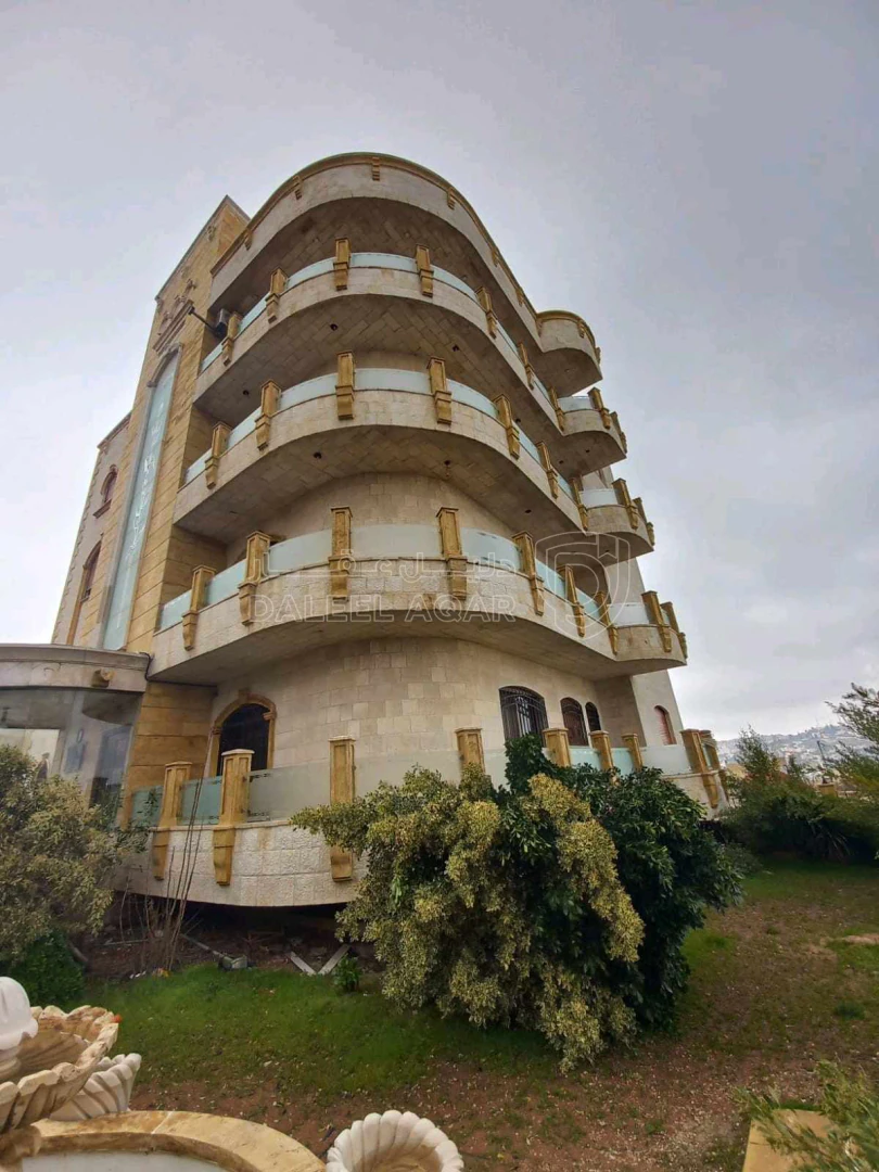 مبنى في عمارة للبيع من المالك مباشرة - 850,000 دأ - صورة 1
