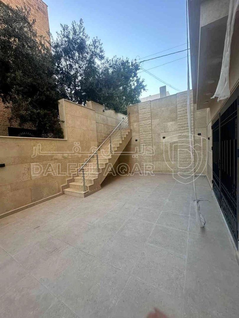 شقة في مرج الحمام خلف المدارس العالمية - 123,000 دأ - صورة 1