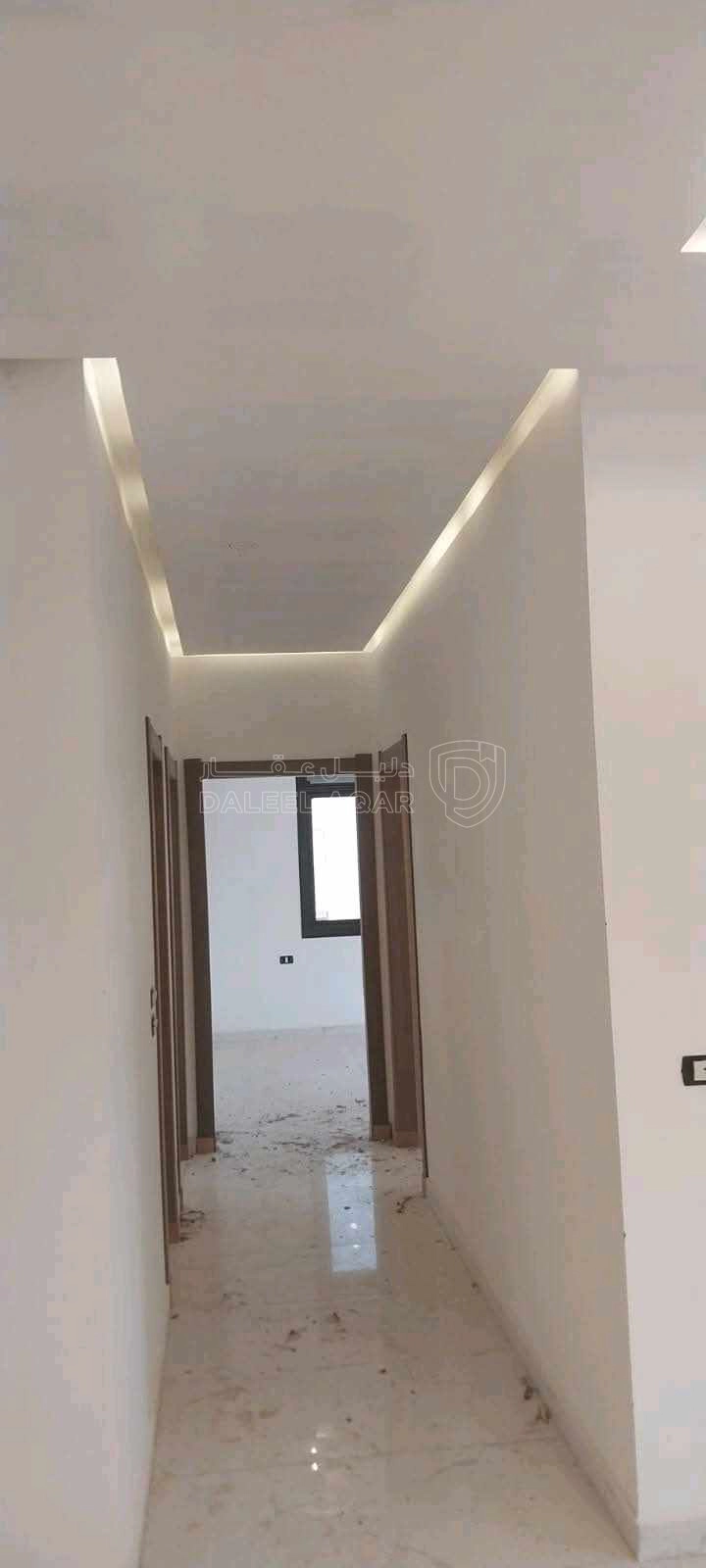شقة في عمان دأبوق - 80,000 دأ - صورة 1