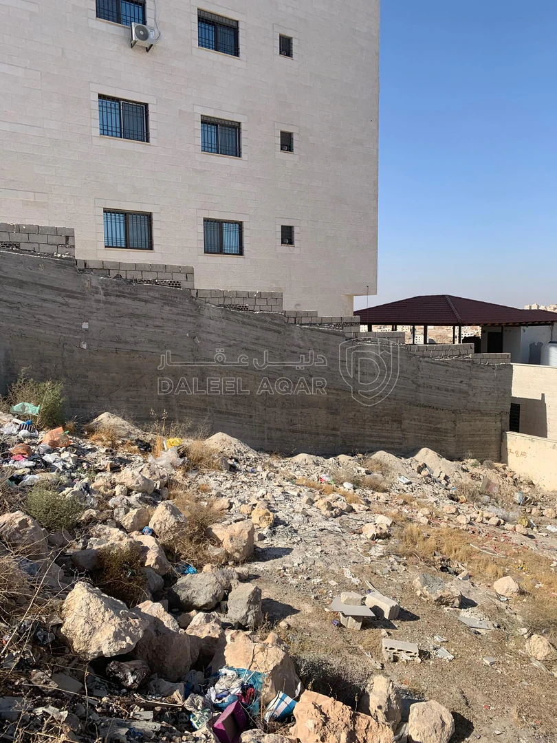 أرض في ابو علندا قرب مسجد عثمان مظعون - 65,000 دأ - صورة 1