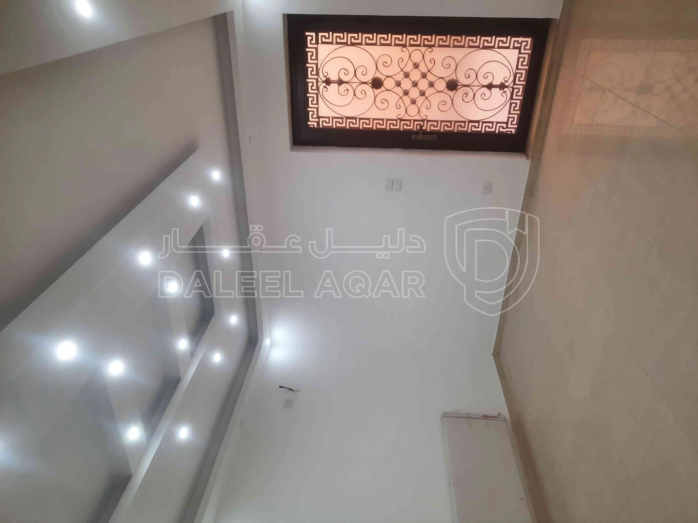 شقة في شقة ارضية مع حدائق للبيع في عرجان - 115,000 دأ - صورة 1