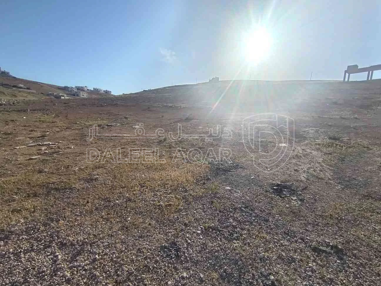 أرض في الزرقاء حي الأحمد قرب سجن بيرين - 15,000 دأ - صورة 1