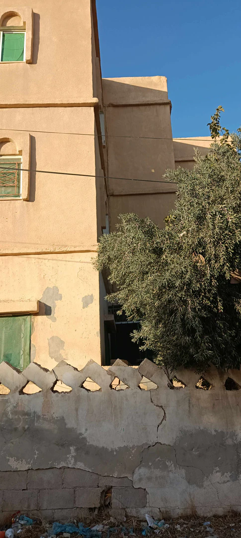 مبنى في النقيرة - 105,000 دأ - صورة 1