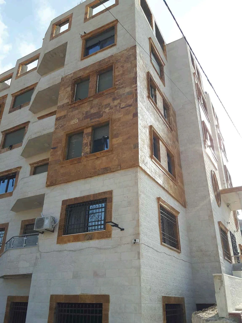 شقة في السلط - نقب الدبور  - 56,000 دأ - صورة 1