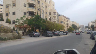 شقة - عمان الجبيهه بالقرب من دوار شوينز  - 120000 دأ