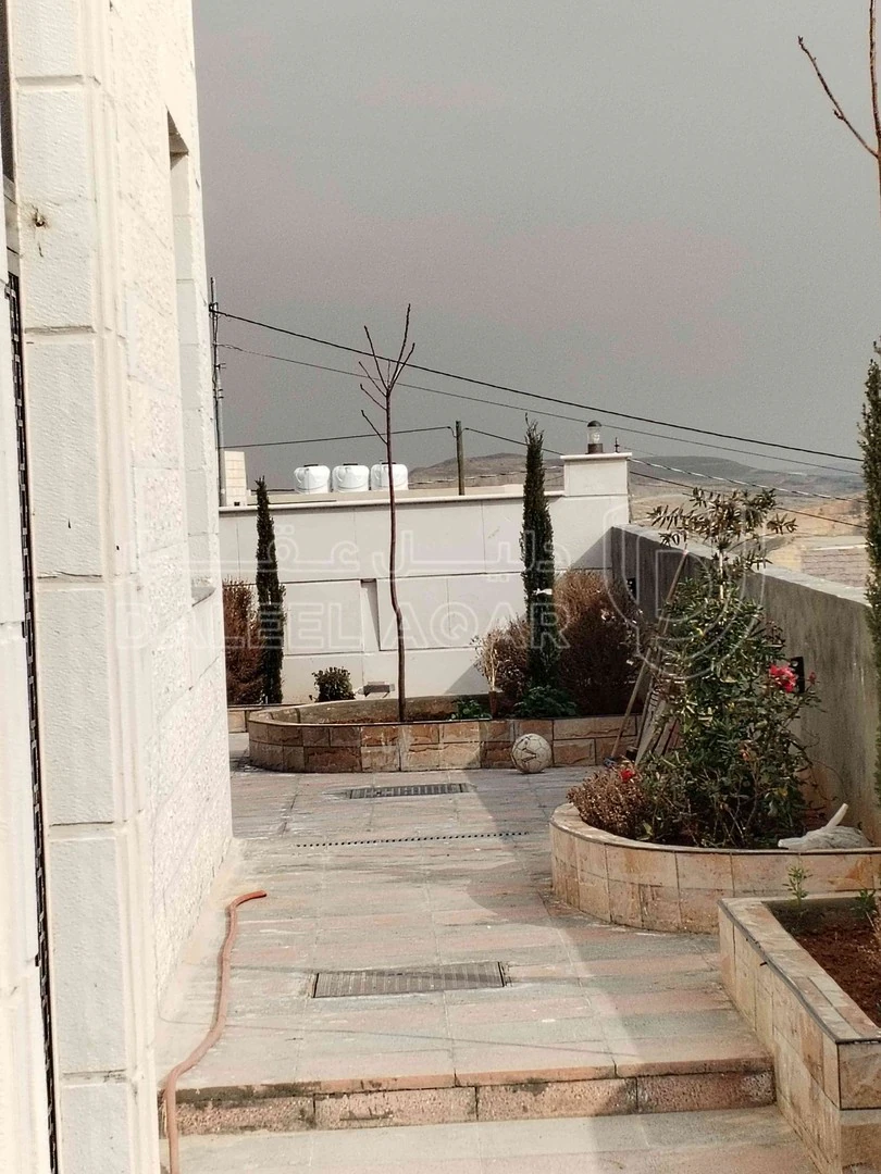 فيلا/منزل في جبل النصر /المغيرات  - 185,000 دأ - صورة 1