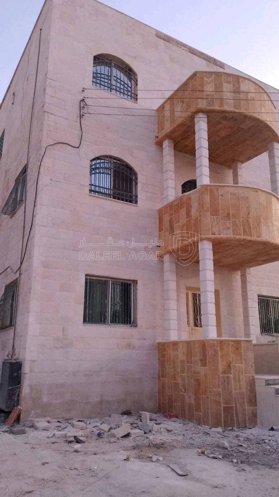 مبنى في سحاب - 175,000 دأ - صورة 1
