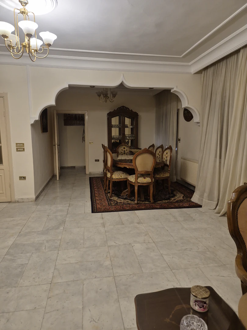 شقة في عبدون شارع إبراهيم الحاج حسن - 180,000 دأ - صورة 1