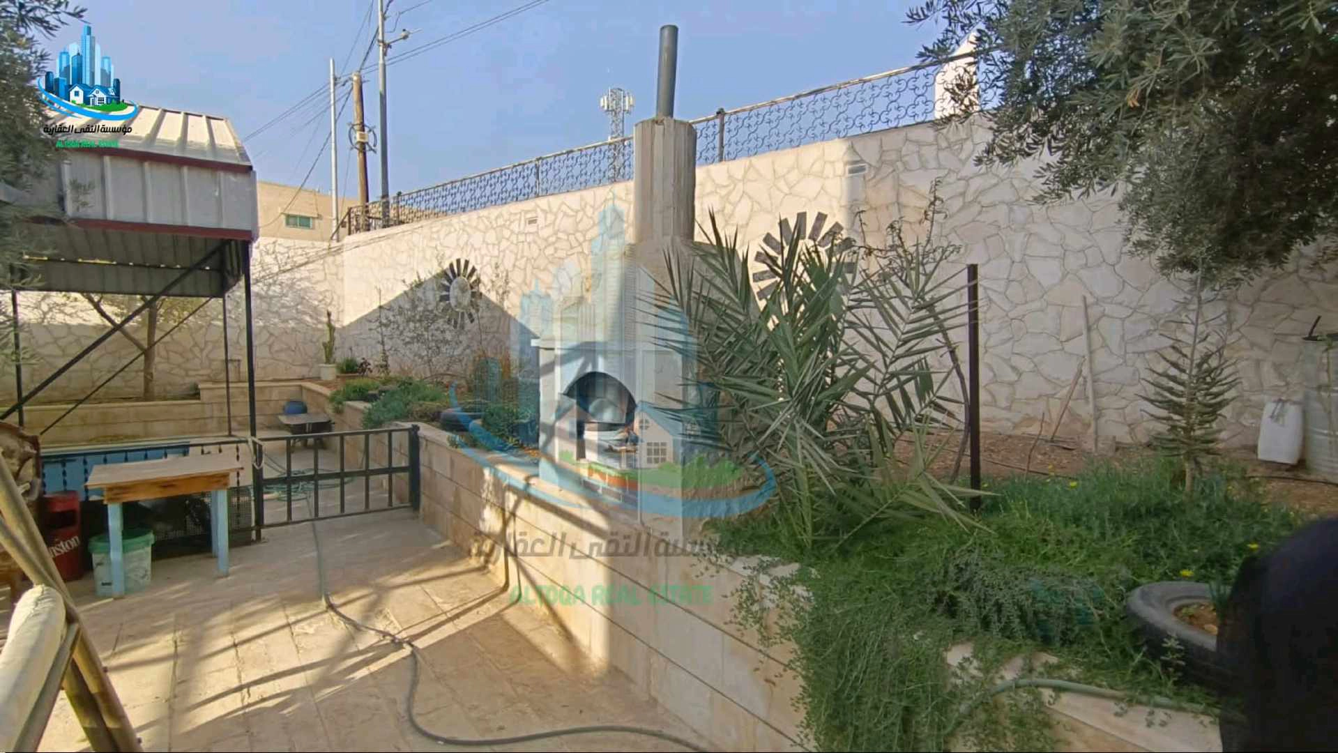 مبنى في الزرقاء الجديده دوار الجي كي - 275,000 دأ - صورة 1