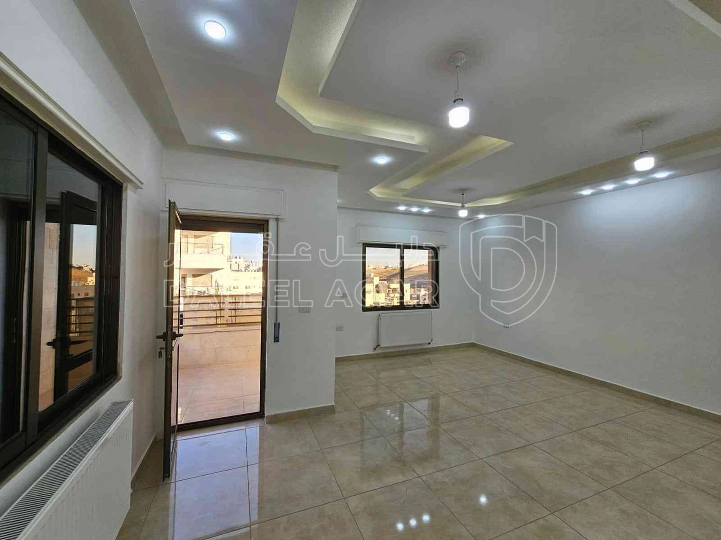 شقة في عماره رقم 11 شارع نمر الحمود - 92,000 دأ - صورة 1