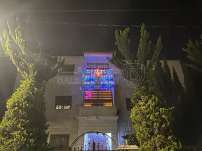 مبنى في عمان البنيات بالقرب من طريق الخدمات الرئيسي - 430,000 دأ - صورة NaN