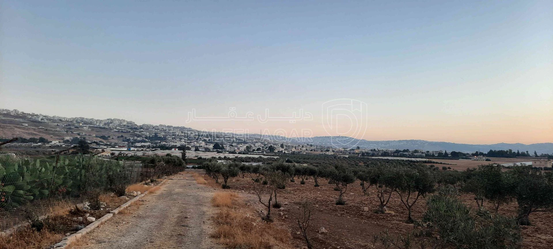 أرض في ارض للبيع موبص حوض سنينيه النصارى  - 220,000 دأ - صورة 1