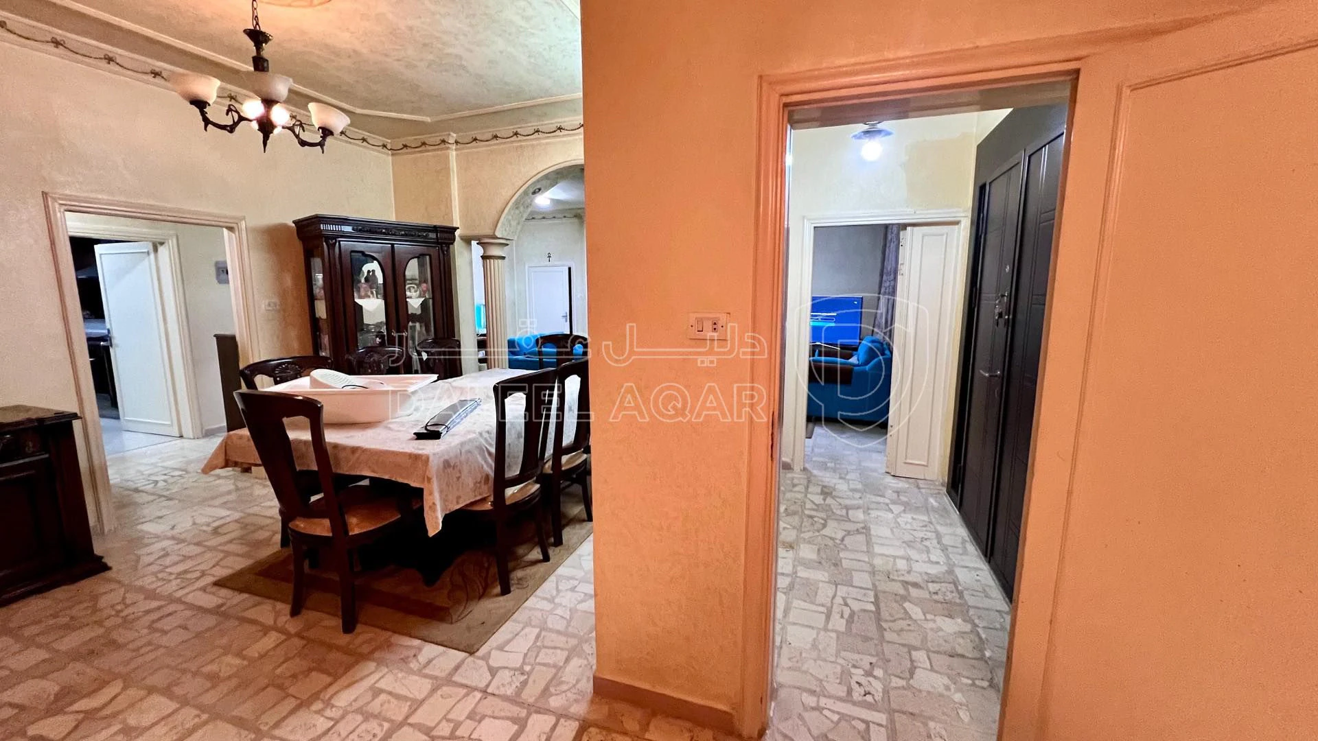 مبنى في اربد - قرب مجمع عمان الجديد وسوبر ماركت MK - 280,000 دأ - صورة 1