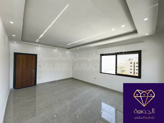 شقة في طابق اخير مع روف دوبلكس فاخر لم يسكن لقطه وبسعر مغري جداااا عرض خاص ع اخر شقة أرقى مناطق الجبيهة ام زويتنه  - 105,000 دأ - صورة 1