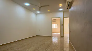 شقة - في المنطقة السكنية الثامنة (شرقي) - 37000 دأ