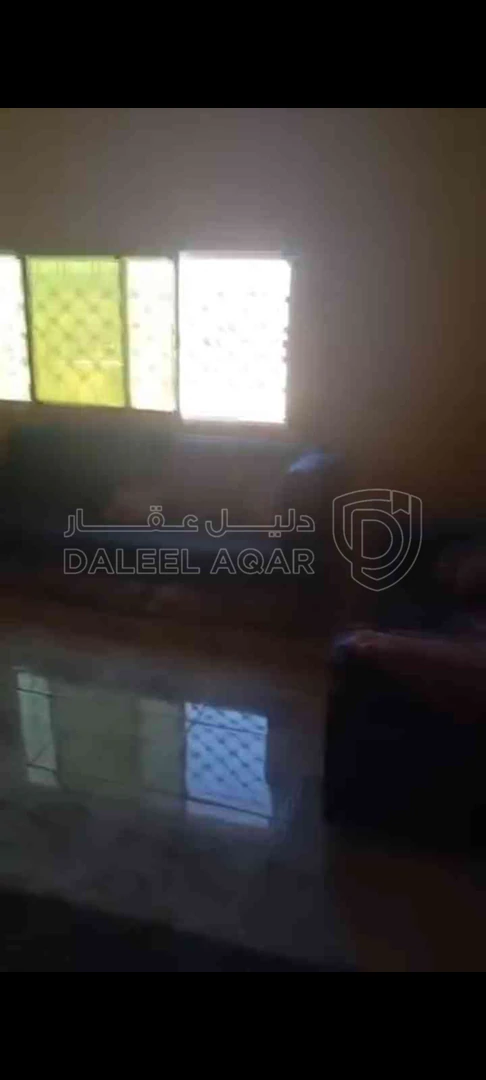 شقة في عين الباشا قرب أسواق خشرم - 23,000 دأ - صورة 1