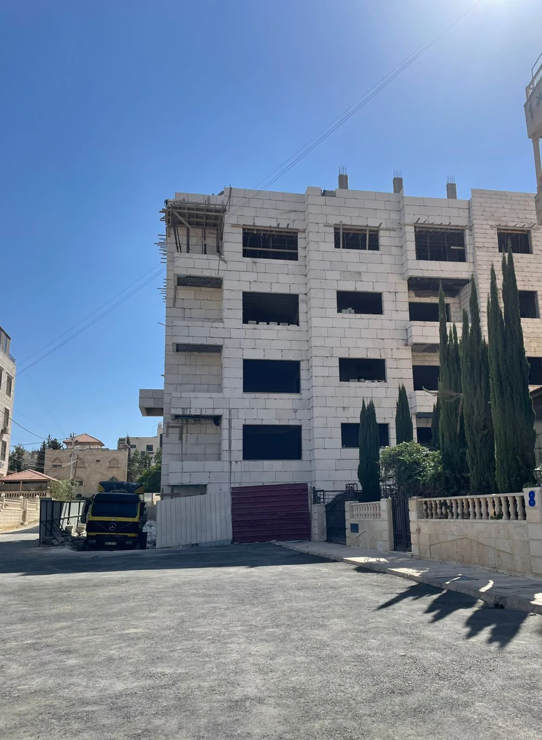 شقة في خلدا قرب دوار المعارف - 175,000 دأ - صورة 1