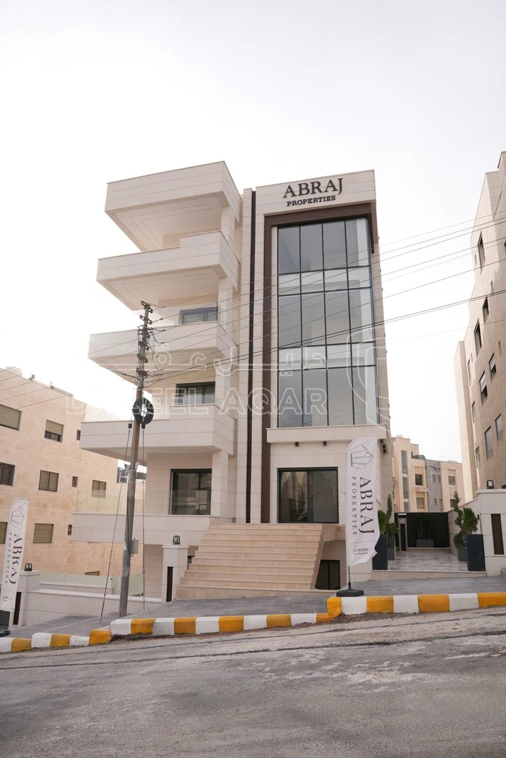 شقة في Sayyah Al Issa St 5 - 480,000 دأ - صورة 1