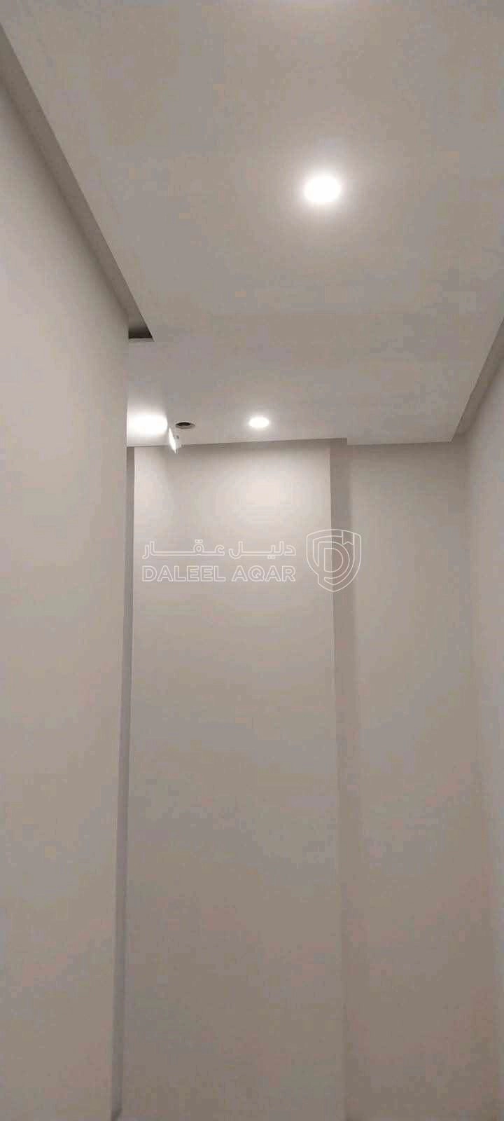 شقة في بالقرب من  مركز امن صويلح  - 80,000 دأ - صورة 1