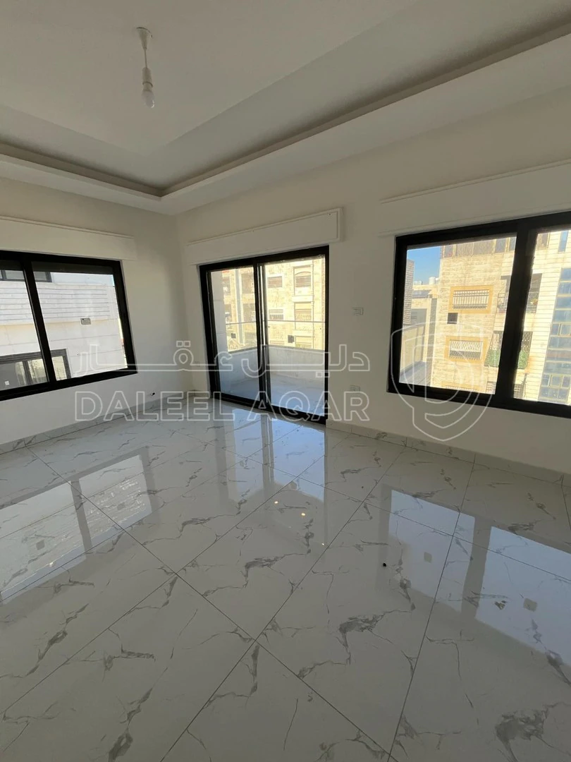 شقة في في ضاحية الياسمين قرب دوار قرقش منطقة راقية  - 75,000 دأ - صورة 1