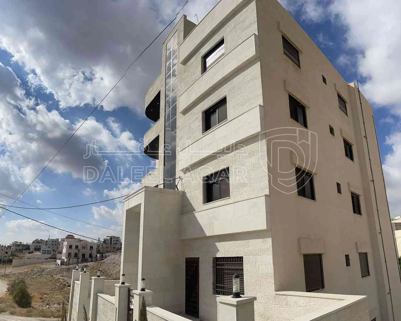شقة في الزرقاء الجديدة _جبل المغير  - 60,000 دأ - صورة 1