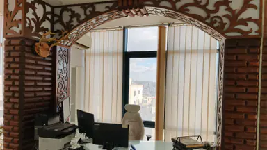 مبنى في عمان حي نزال شارع الدستور مقابل البريد الاردني - 700,000 دأ - صورة NaN