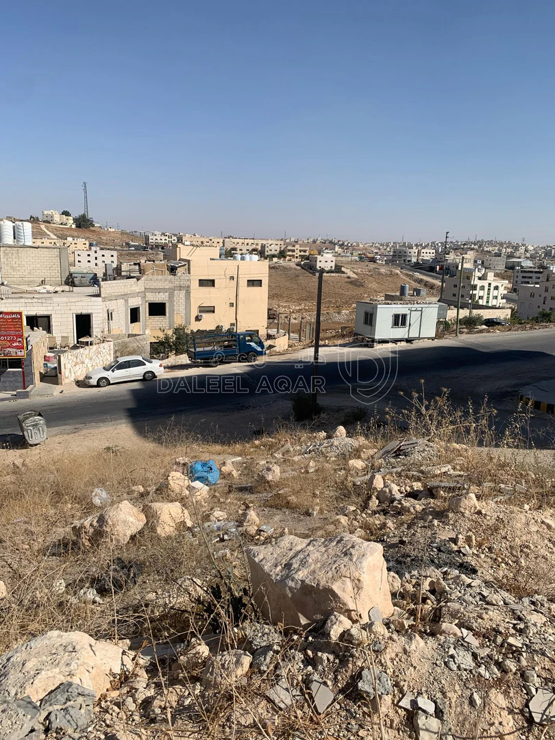 أرض في ابو علندا قرب مسجد عثمان مظعون - 65,000 دأ - صورة 1