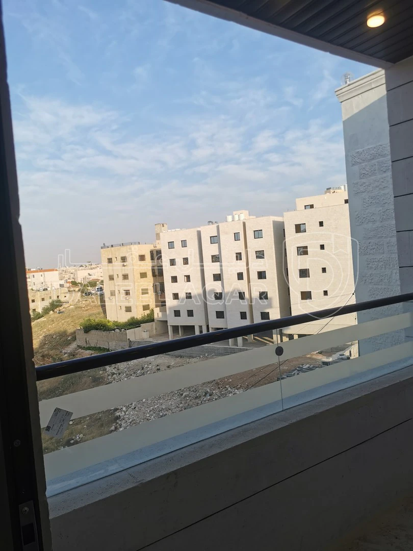 شقة في طبربور خلف صالة ليالي الشرق . قرب مدرسة الخنساء  - 61,000 دأ - صورة 1