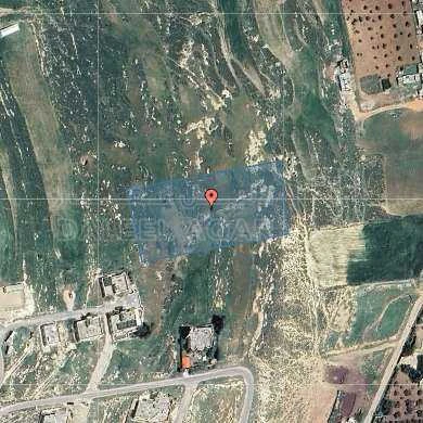 أرض في ارض للبيع في عين الباشا - 270,000 دأ - صورة 1