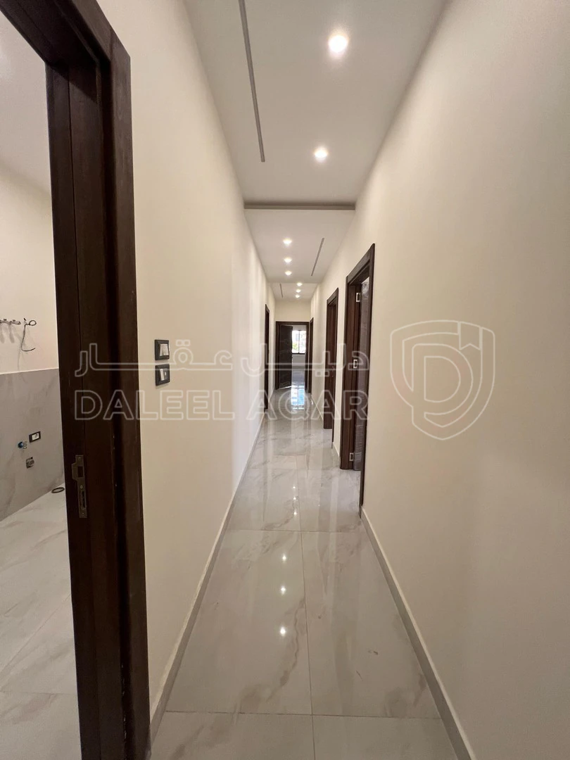 شقة في شفا بدران - مقابل جامعة العلوم التطبيقية  - 130,000 دأ - صورة 1