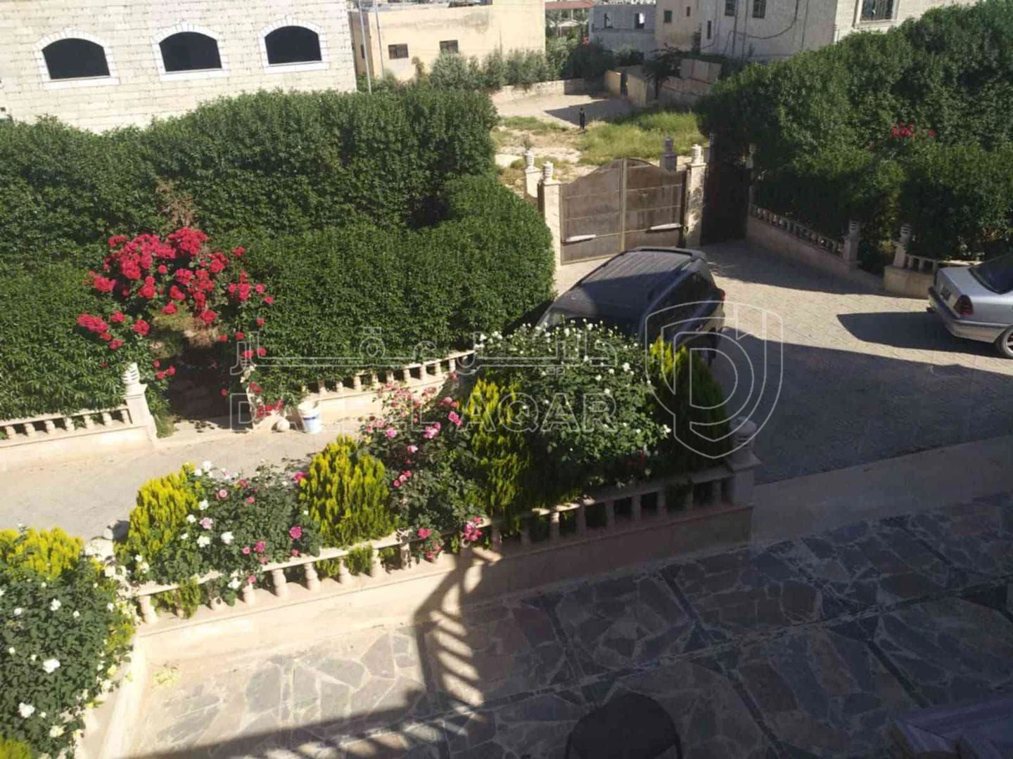 فيلا/منزل في العبدلية - 175,000 دأ - صورة 1
