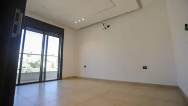شقة في عبدون - 185,000 دأ - صورة NaN