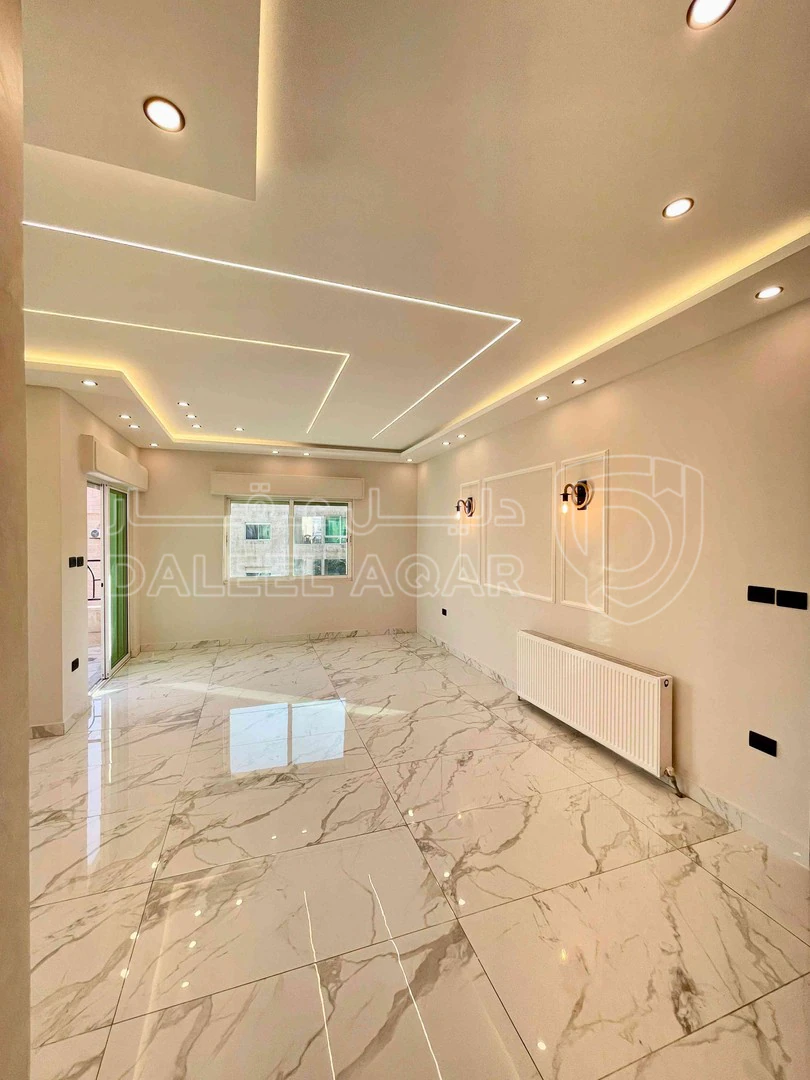 شقة في خلف مركز الحسين 5 START  نوم 3 صالون سفره بلكونة   - 68,000 دأ - صورة 1