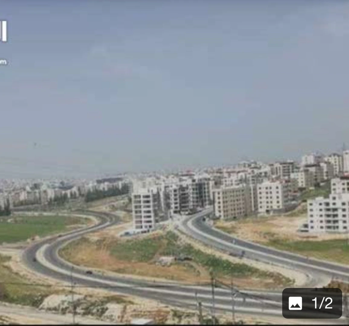 أرض في حجار النوابلسه مقابل دير غبار وقرب شارع المطار  - 235,000 دأ - صورة 1