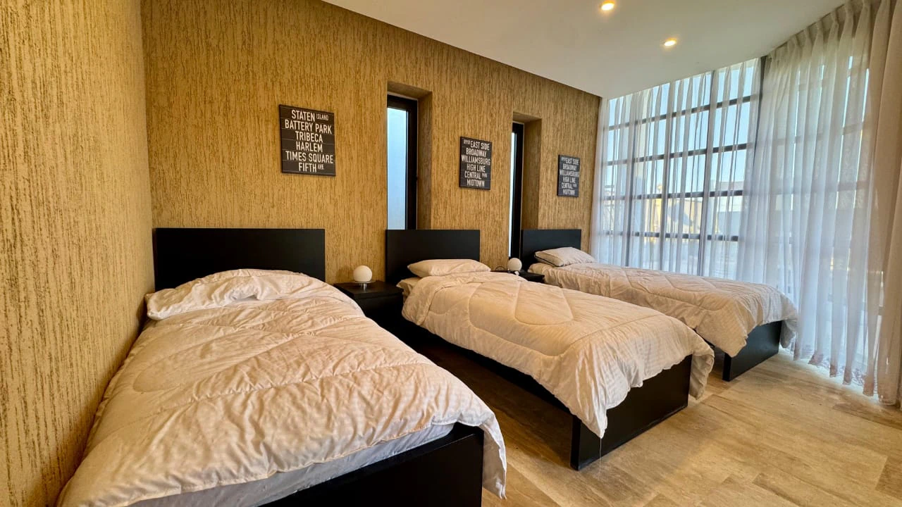 مزرعة/شاليه في 39 كم عن الرويال  - 168,000 دأ - صورة 1