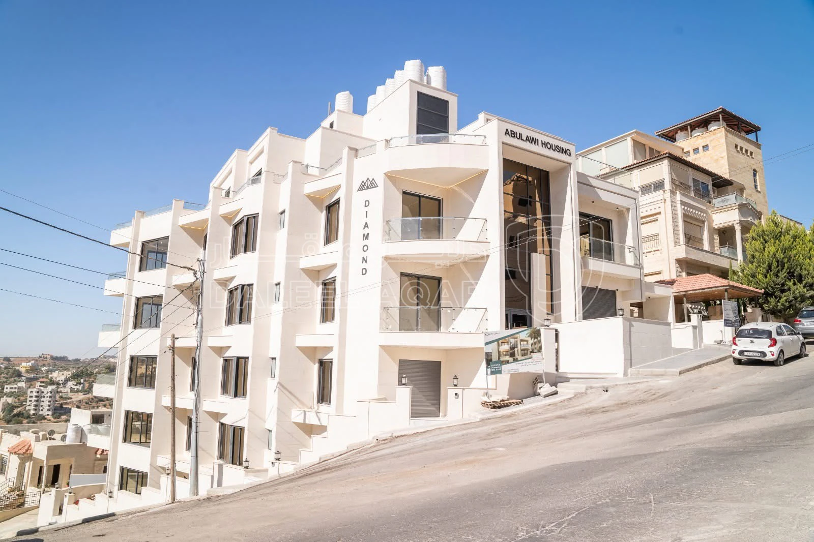 شقة في شارع ايليا أيوب الريحاني - 230,000 دأ - صورة 1