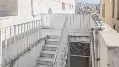 مبنى في عمان جبل عمان الدوار الثاني - 650,000 دأ - صورة NaN