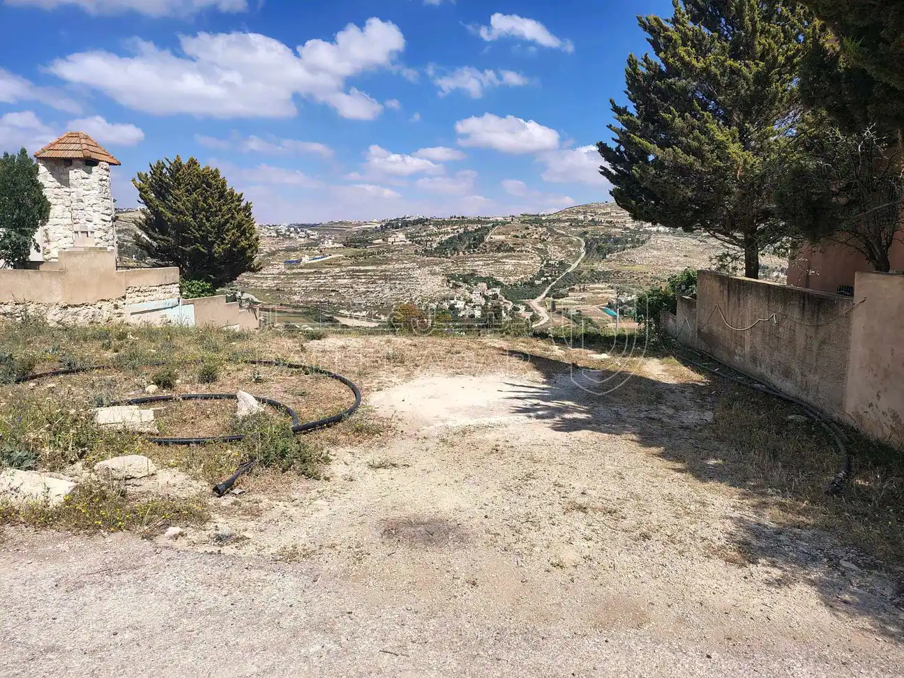 أرض في ارض للبيع في اجمل مناطق سيل حسبان اطلاله خلابه  - 75,000 دأ - صورة 1