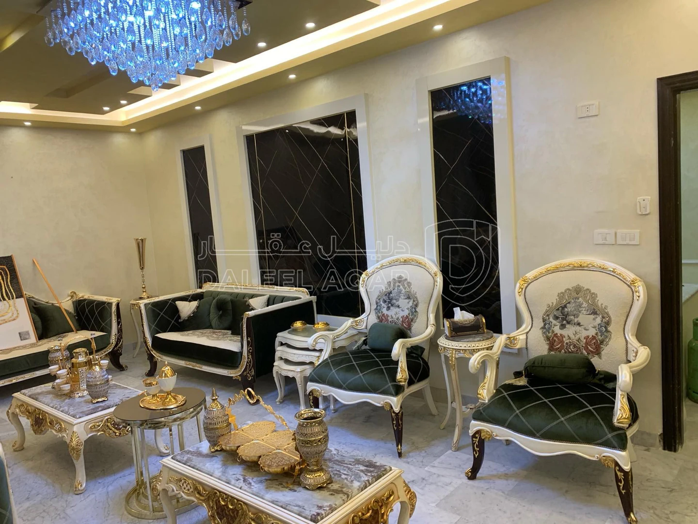شقة في عمان/ضاحية الرشيد/قرب بوابة الهندسة للجامعة الأردن - 250,000 دأ - صورة 1