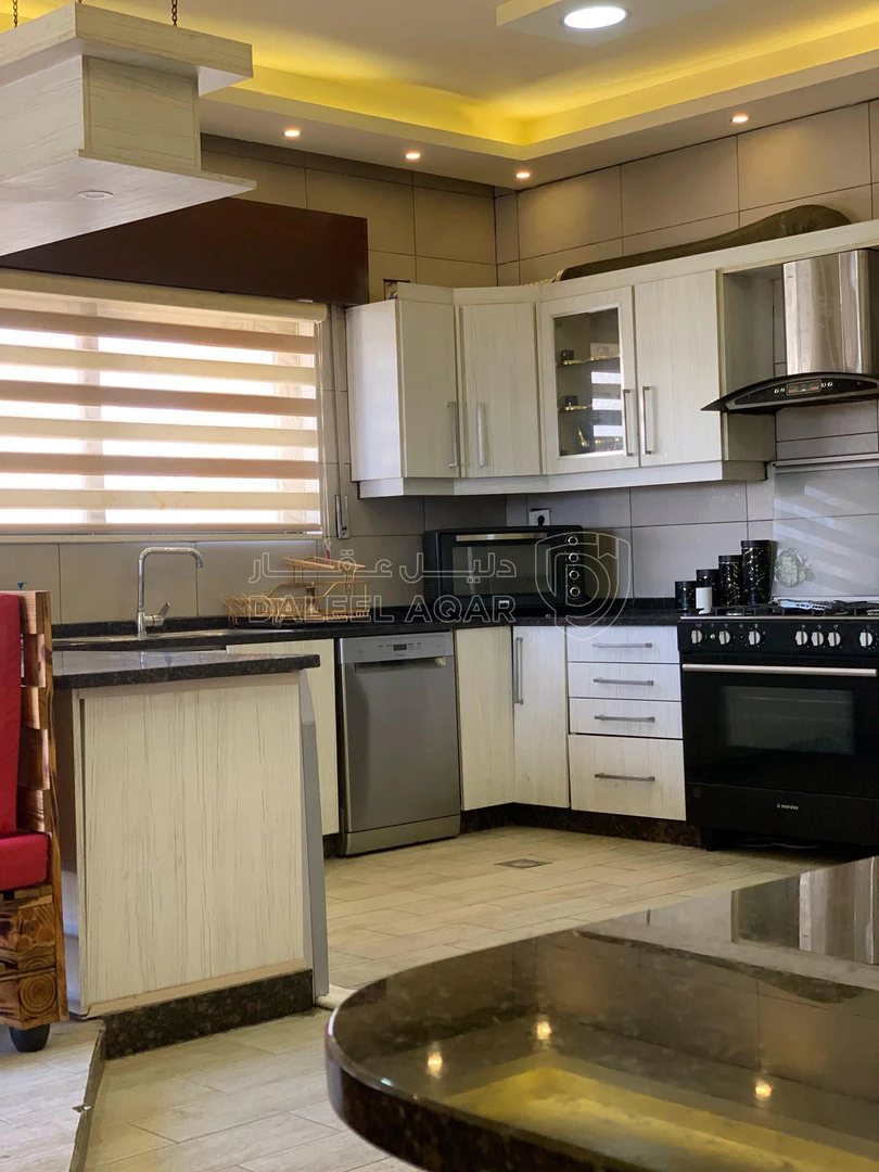 شقة في عمان/ضاحية الرشيد/قرب بوابة الهندسة للجامعة الأردن - 250,000 دأ - صورة 1