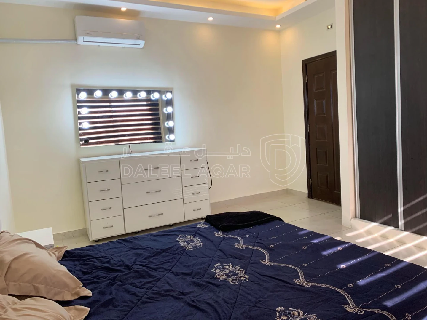 شقة في عمان/ضاحية الرشيد/قرب بوابة الهندسة للجامعة الأردن - 250,000 دأ - صورة 1