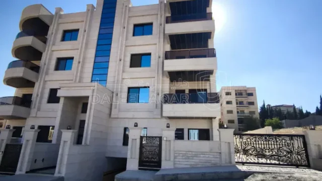 شقة - شفا بدران  - 105000 دأ